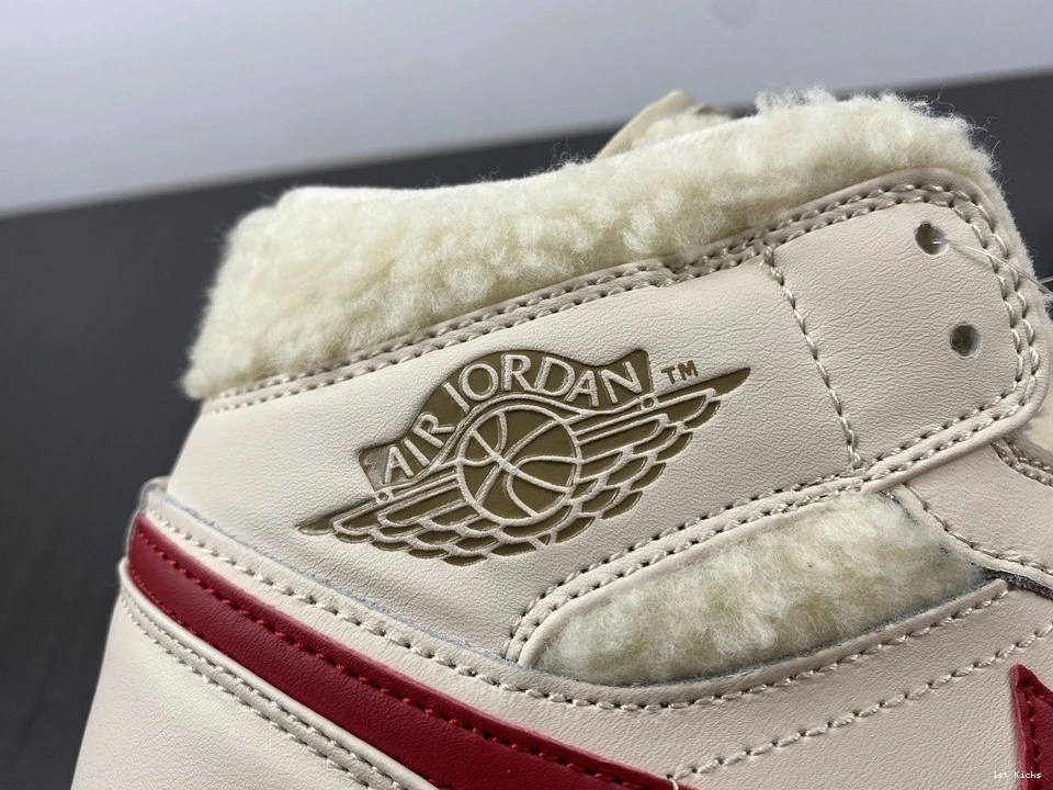 (GS) Pearl Jordan Fleece 1 - DO2207-264 White Mid 1106